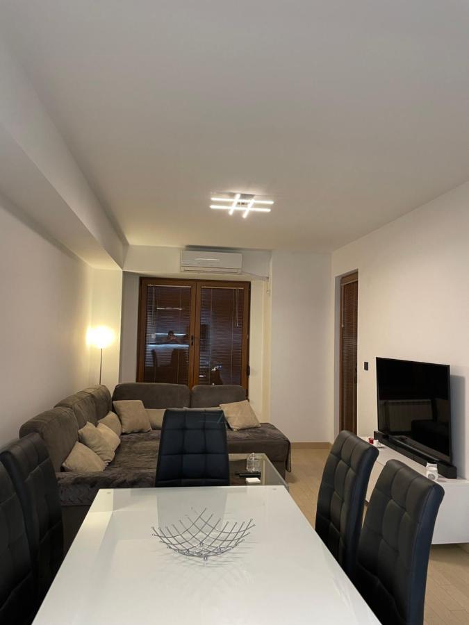 Luka Apartments Flatiron Üsküp Dış mekan fotoğraf